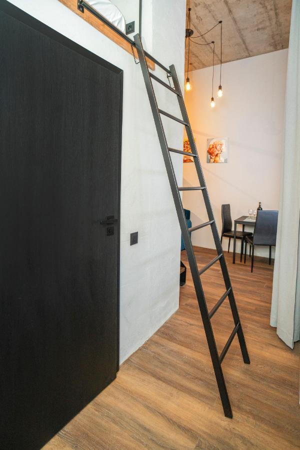 קובנה Teeny Tiny Lofts In Center מראה חיצוני תמונה